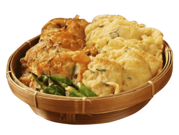 Fried food with green chilis, snack for afternoon Png